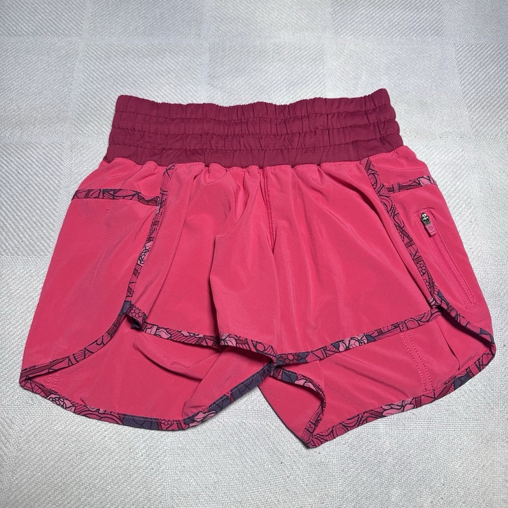 Lululemon Tracker Short II Lined Womens Size 4 Cranberry Pink Performance Active